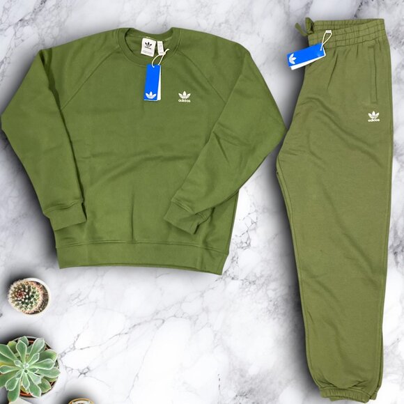 NWT 2 pc adidas original matching sweatshirt sweatpants outfit size L large - Picture 2 of 3